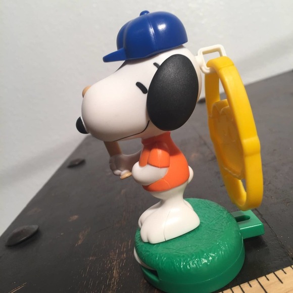 Baseball Snoopy Action Figure Toy - Picture 1 of 7